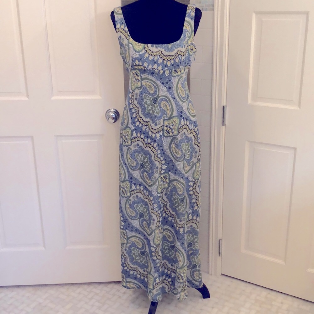 BCBG MAXAZRIA sleeveless maxi dress size 6.
